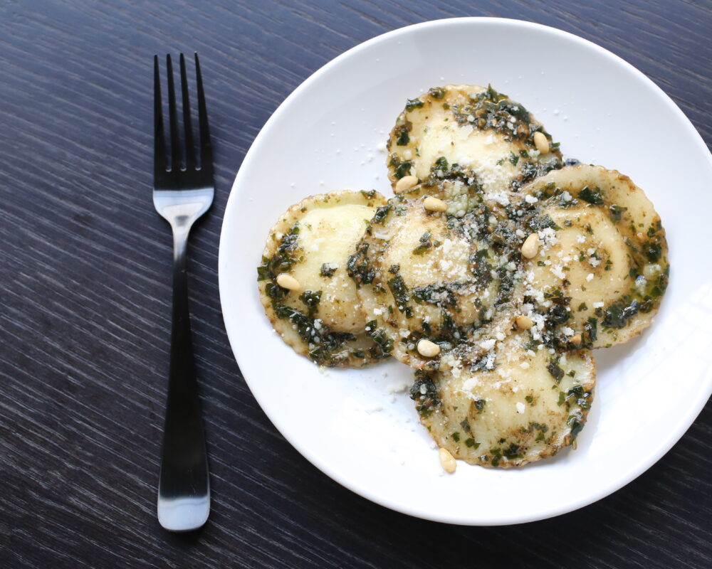 Cheese Ravioli with Pesto and Toasted Pine Nuts